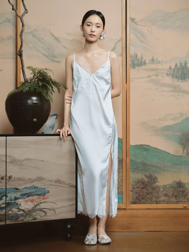 Elegant Oriental-Inspired Lace-Trimmed Nightdress with High Slit for a Sensual Look | Musebree