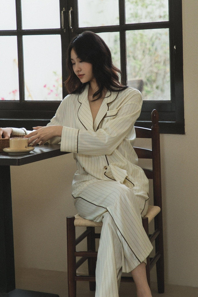 Y Women's Light Luxury Simple Lapel White Pajama Set | Musebree - Musebree