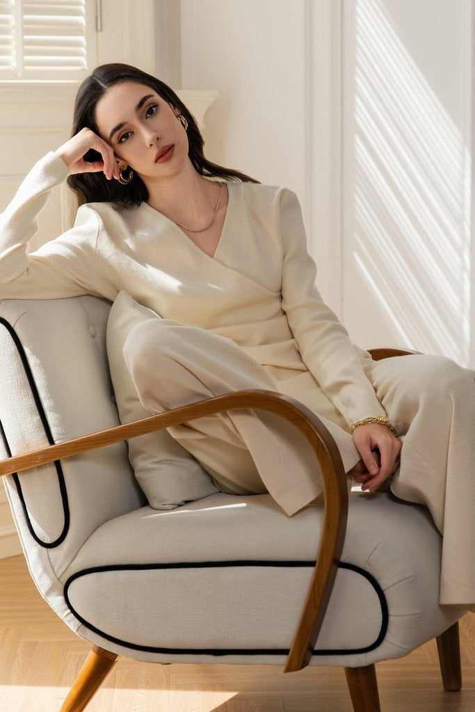 Z Simple Cross V-Neck Slimming White Comfortable Loungewear Set | Musebree - Musebree