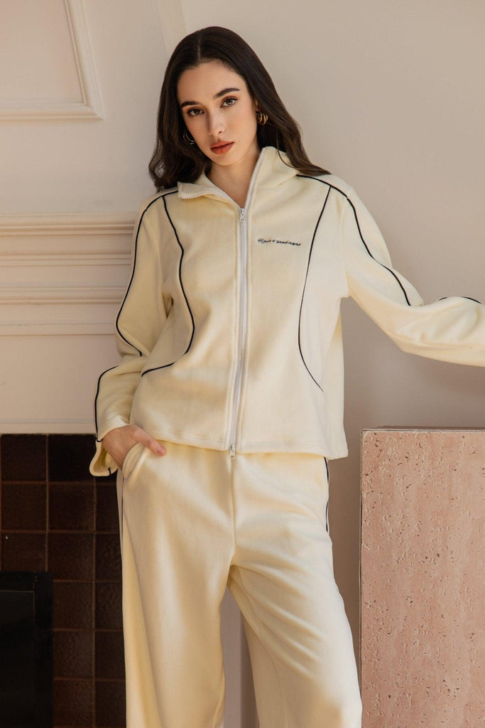 A Simple and Comfortable Outdoor Classic Sports Loungewear Set | Musebree - Musebree