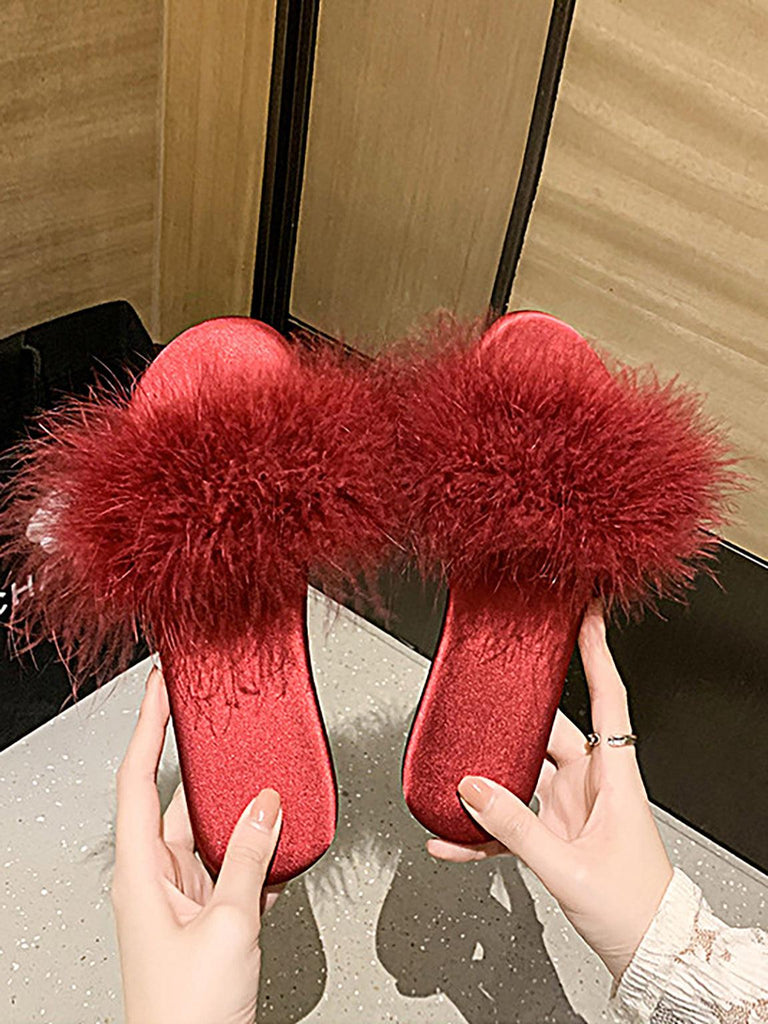 U【Valentine's Day】Cute Pink Red Cosy Plush Slippers to Wear at Home and Away | Musebree - Musebree