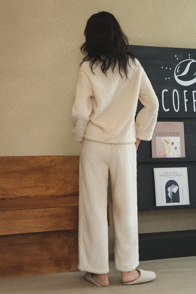 Y Simple Warm White Plush Scarf Neck Loungewear Set | Musebree - Musebree