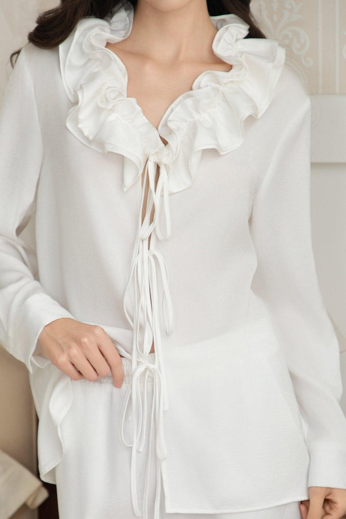 Z Simple Premium White Ruffle Neck Ruffled Loungewear Set Can Be Worn Out | Musebree - Musebree