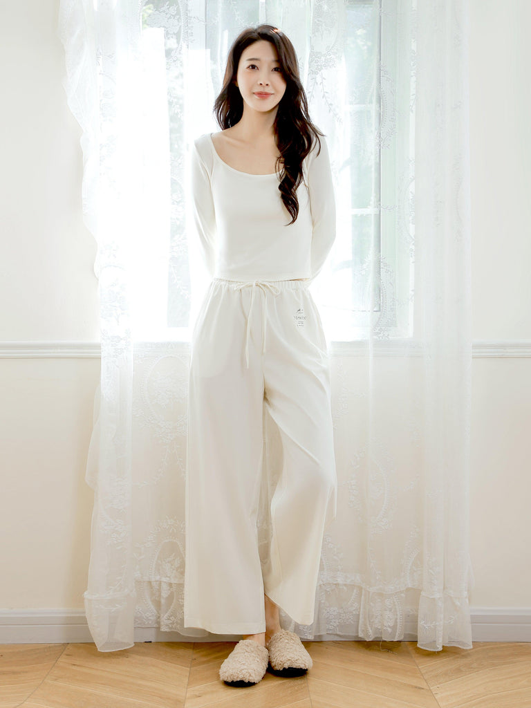 V Elegant Princess White Pants Classic and Romantic Design | Musebree - Musebree