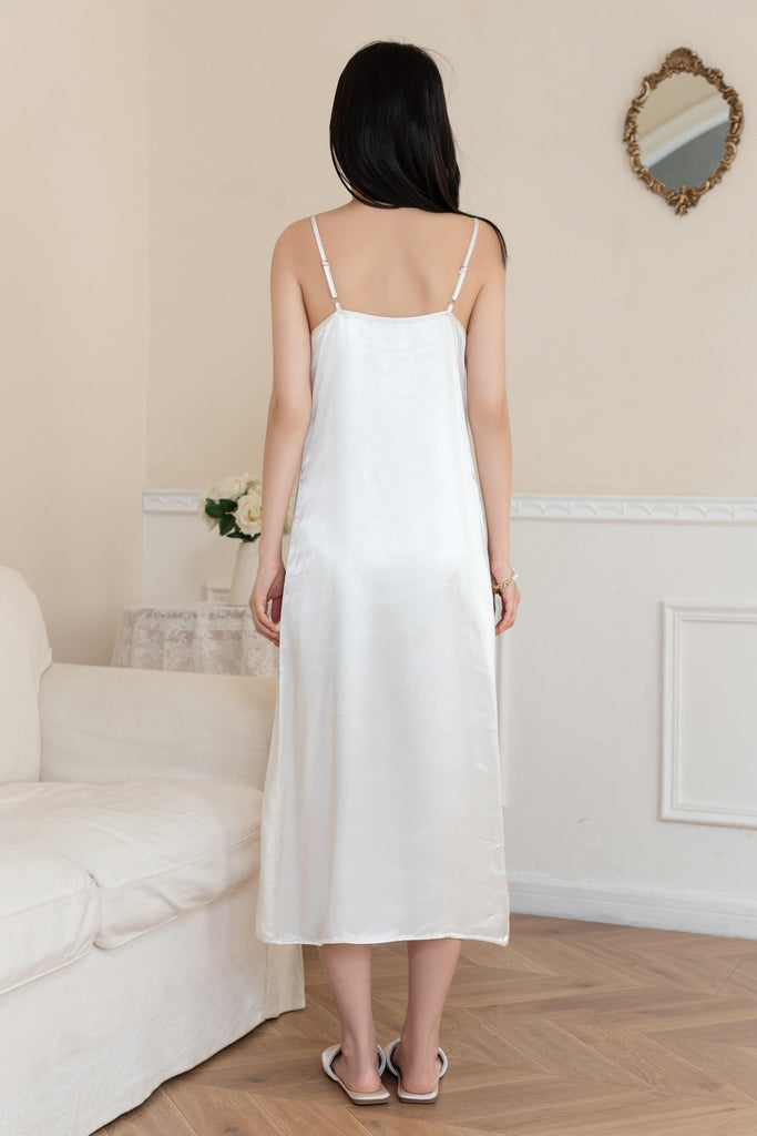 W White Glamorous Ostrich Feather Nightgown, Perfect For Intimate Home Dates | Musebree - Musebree