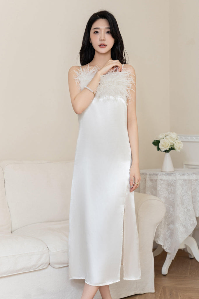 W White Glamorous Ostrich Feather Nightgown, Perfect For Intimate Home Dates | Musebree - Musebree