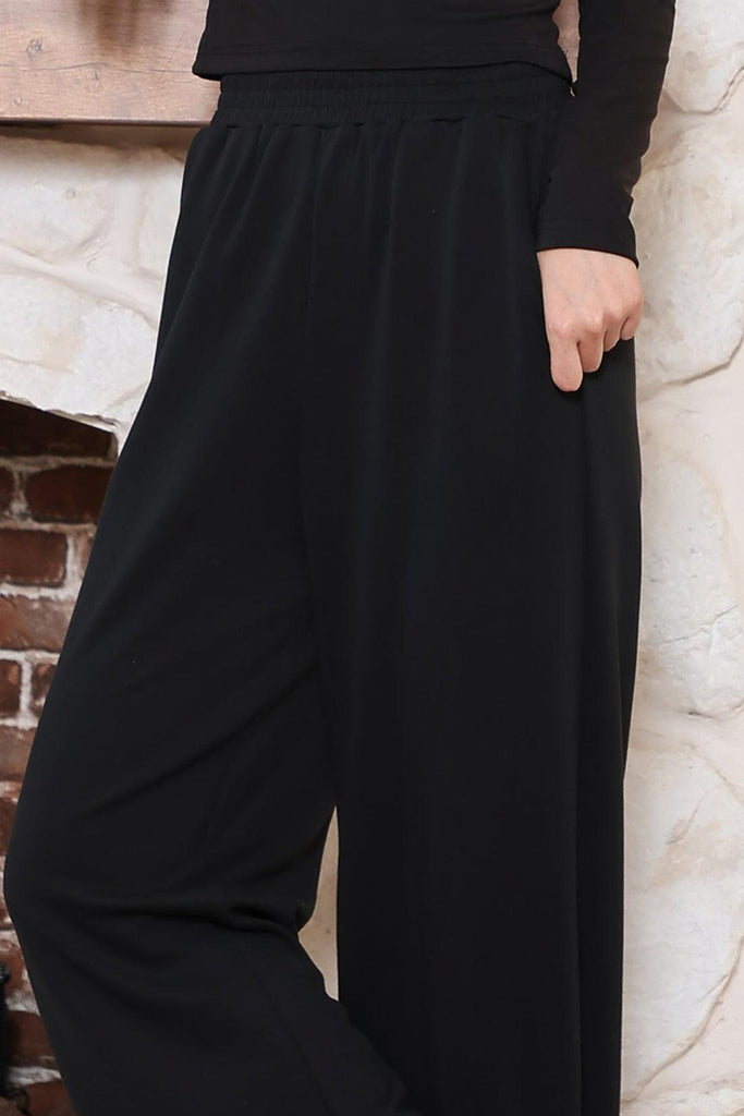 W Simple Loungewear Black Sweatpants Straight-Tube Design Comfortable and Versatile | Musebree - Musebree