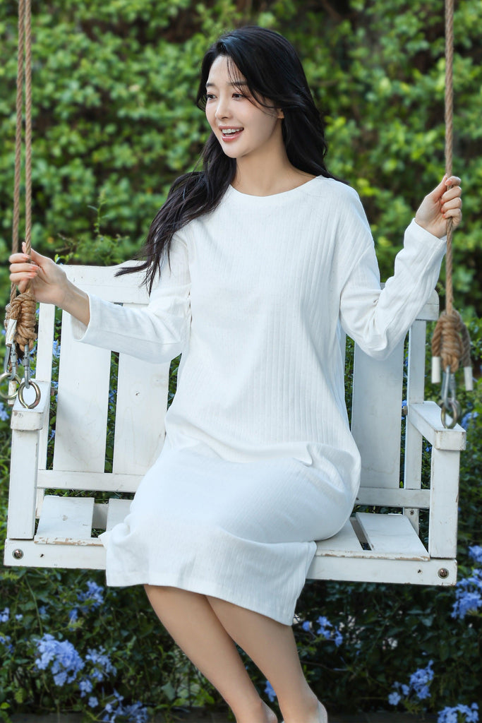 W White Knitted Jacquard Cozy Nightdress with Soft and Breathable Wide-Cut Design | Musebree - Musebree