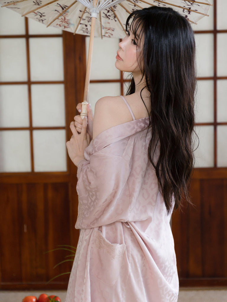 U【Valentine's Day】Elegant Pink Leopard Jacquard Nightdress and Robe Set Soft and Smooth | Musebree - Musebree