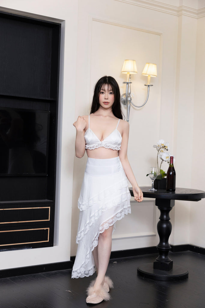 U【Valentine's Day】French Lace Panel Triangle Cup Lingerie Pearlescent Satin | Musebree - Musebree